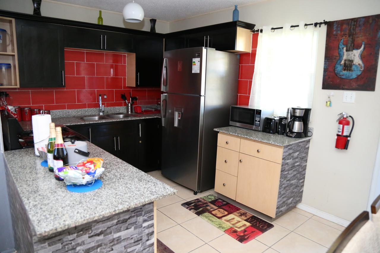 The Oasis I, Portmore Country Club ภายนอก รูปภาพ