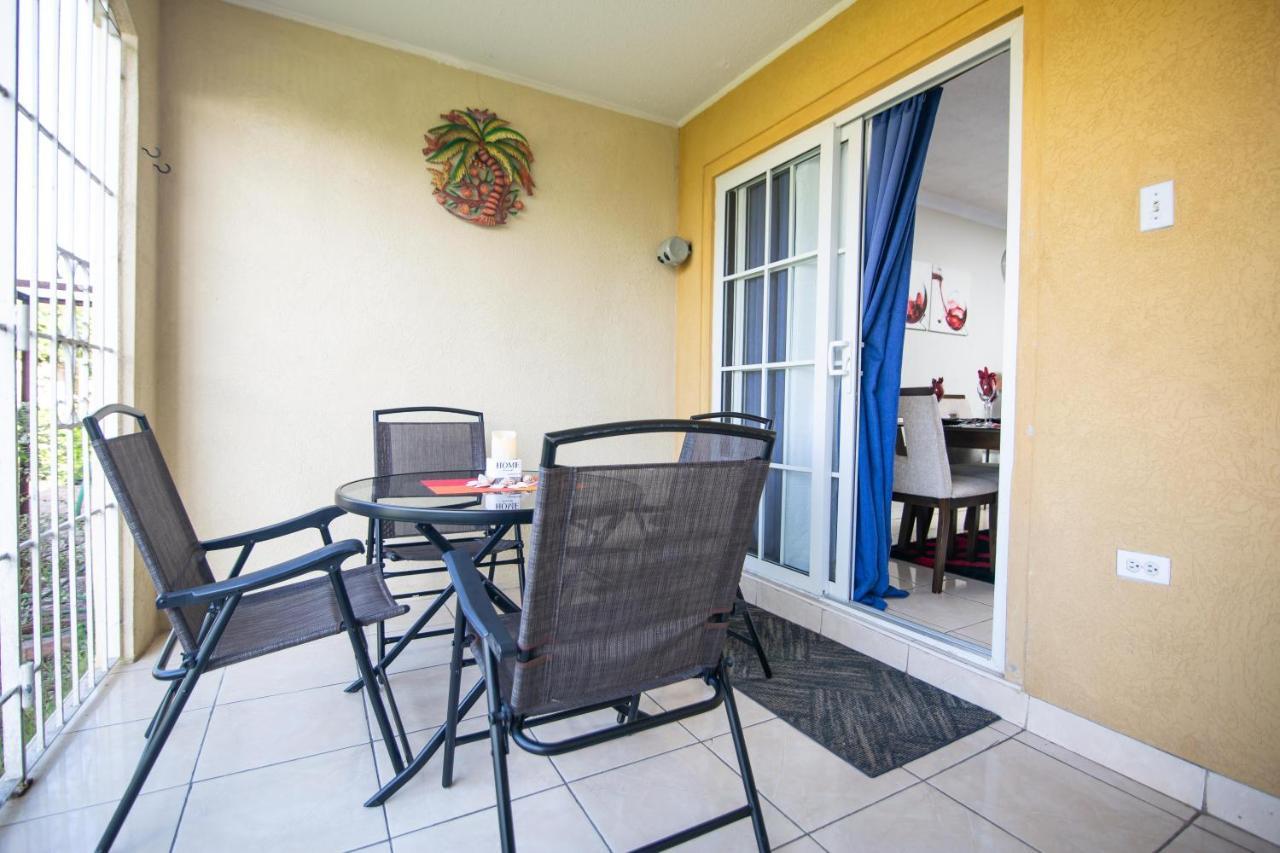 The Oasis I, Portmore Country Club ภายนอก รูปภาพ